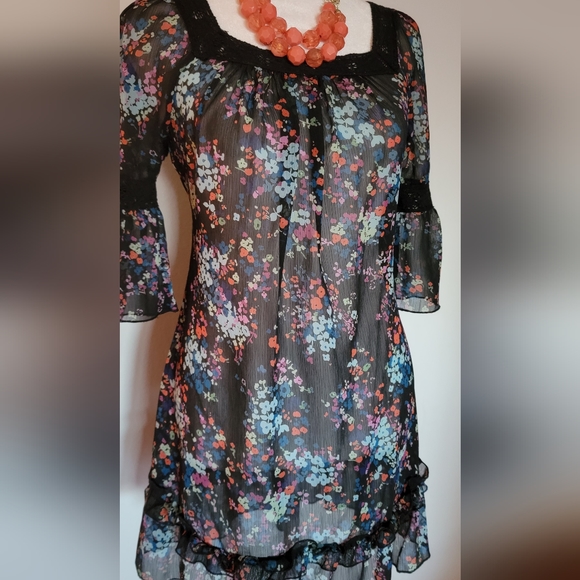 Dress - Picture 3 of 8